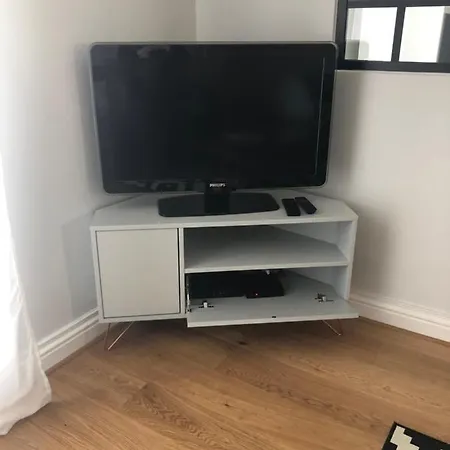 2 Pieces Avec Parking Quartier Du *