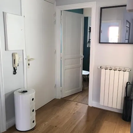 公寓 2 Pieces Avec Parking Quartier Du 圣让－德吕兹