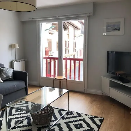 2 Pieces Avec Parking Quartier Du 아파트 생장드루즈