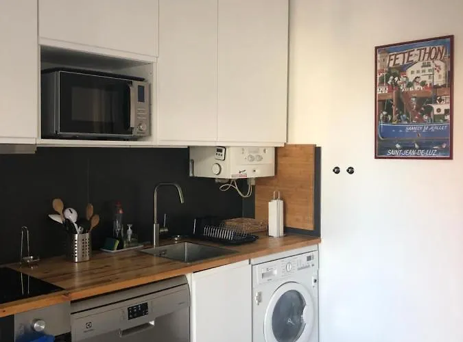 2 Pieces Avec Parking Quartier Du Apartamento *