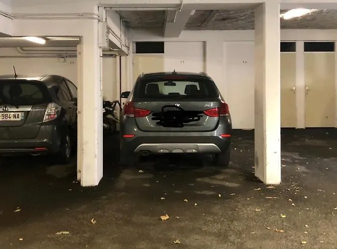 2 Pieces Avec Parking Quartier Du Apartamento